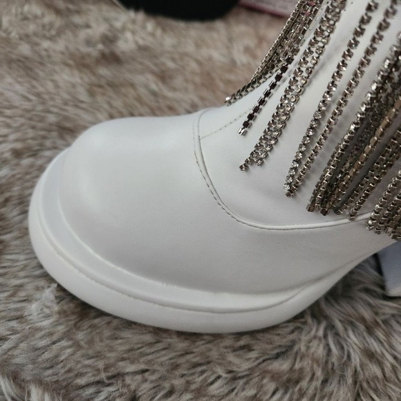 Sugar Thrillz Starlet Effect Platform Boots White And Silver - Picture 2 of 6